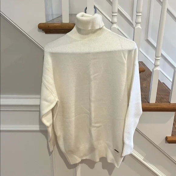 Women’s Calvin Klein White Turtleneck Sweater - Picture 2 of 4